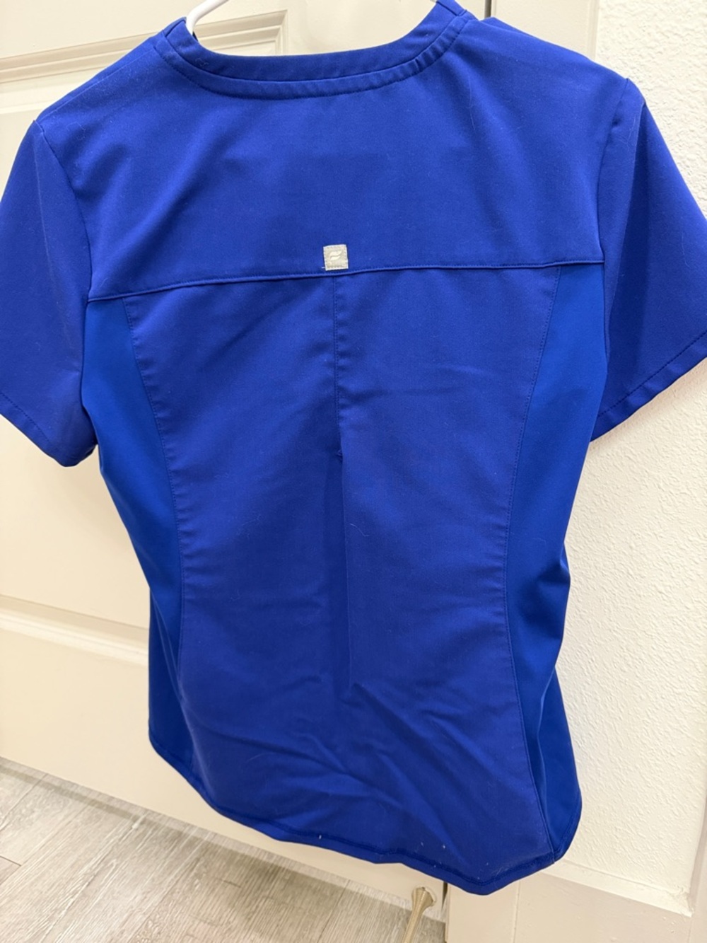 Fabletics Scrub Set - Picture 4 of 10